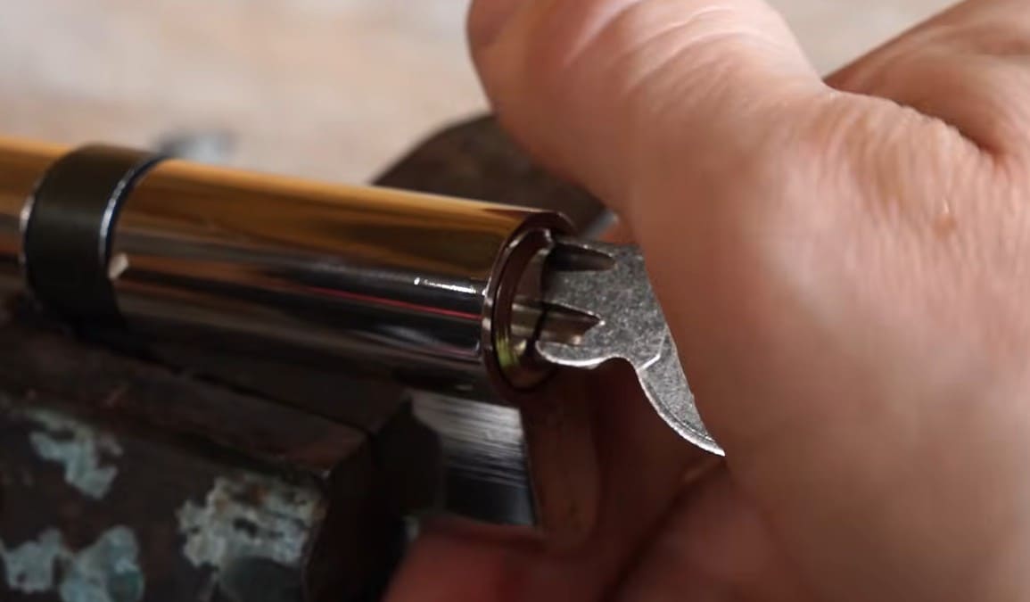 How to Get a Snapped Key Out of a Lock?